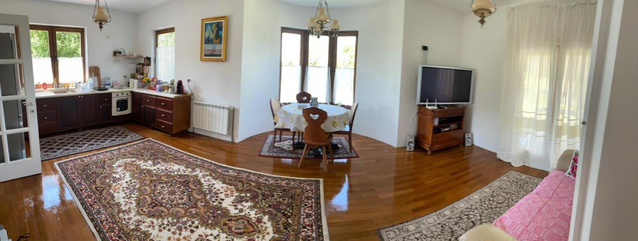 Gladna Montana Casa Deaヴィラ エクステリア 写真